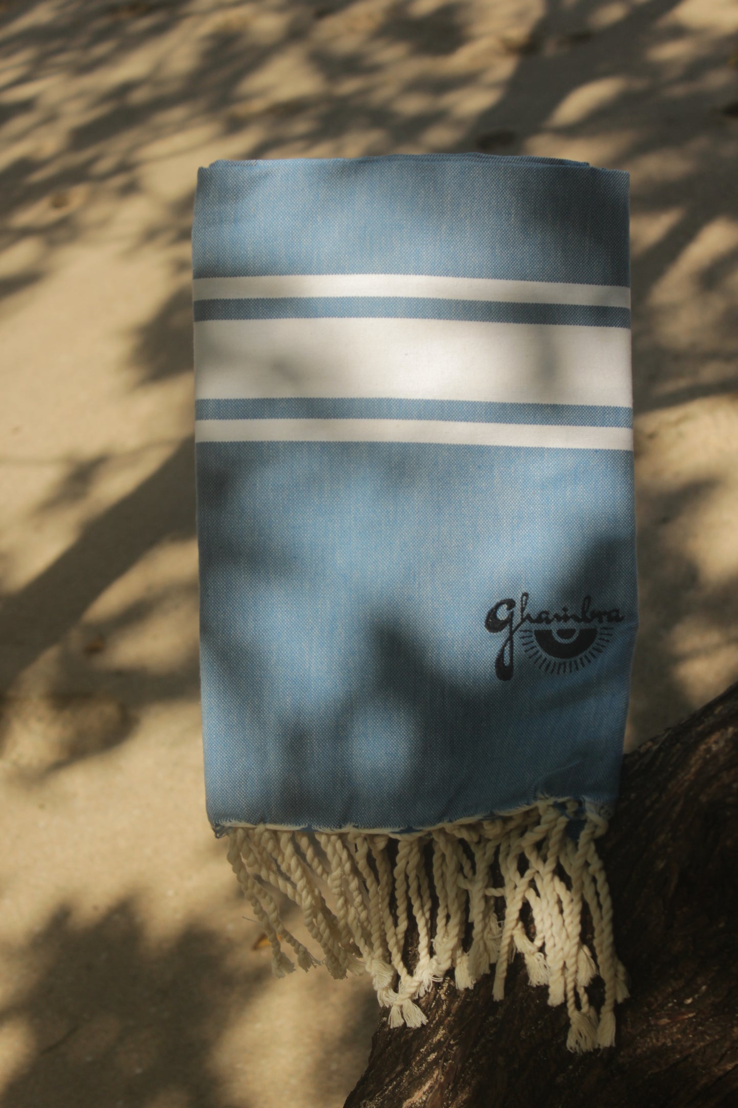 Nefertiti Ocean Blue
